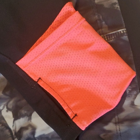 Mondetta zip up lite sweater - Picture 3 of 9